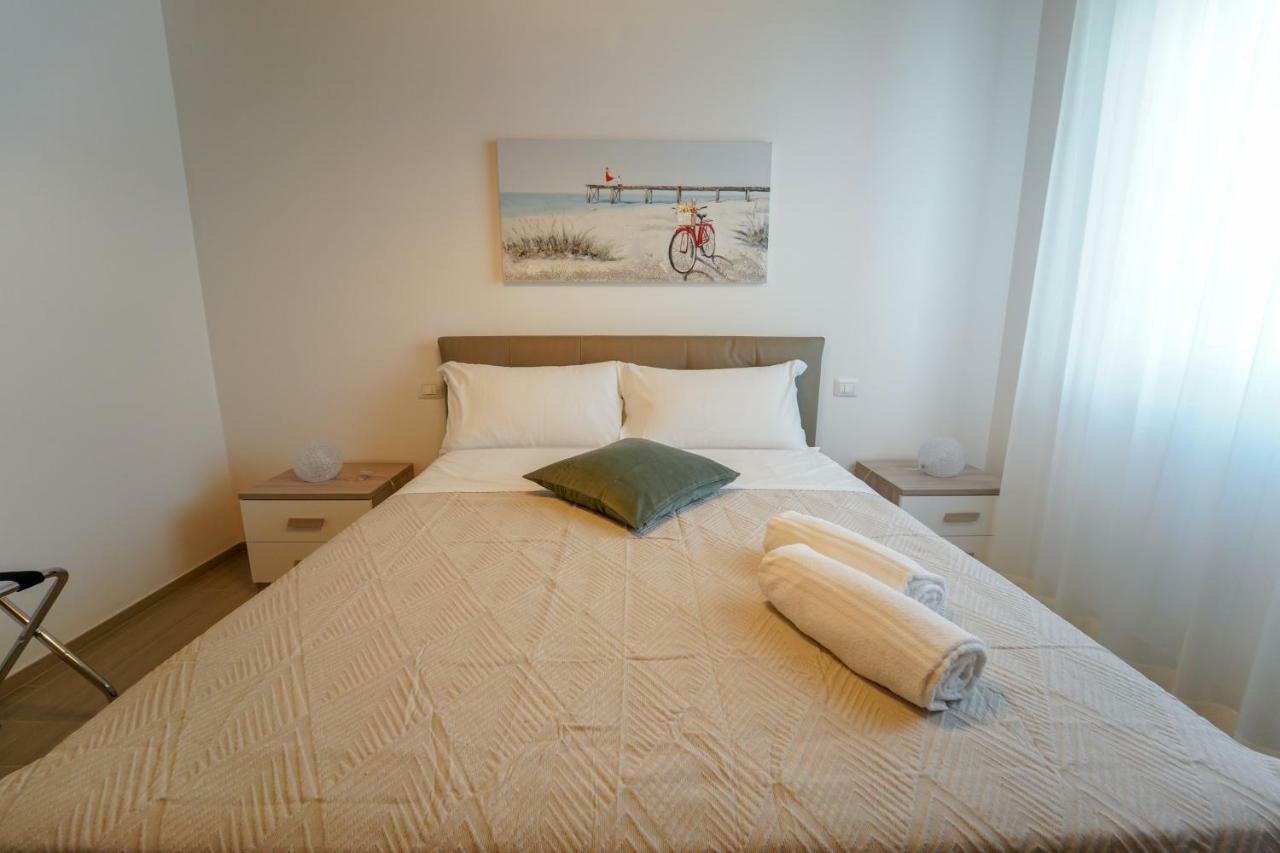 Bed and Breakfast Wojtyla Airport Бари Экстерьер фото